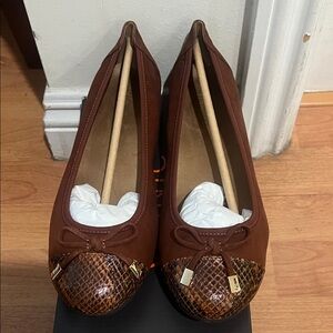 Vionic Brown Flats with Snakeskin Detail